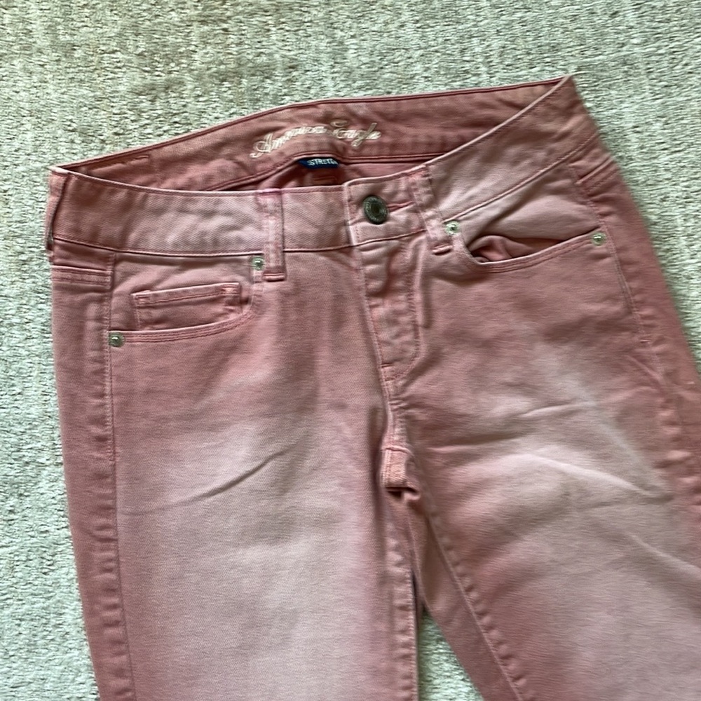 American Eagle Pink Skinny Jeans, Faded Wash, Pink Jeans, Stretch, size 4 - Picture 3 of 8